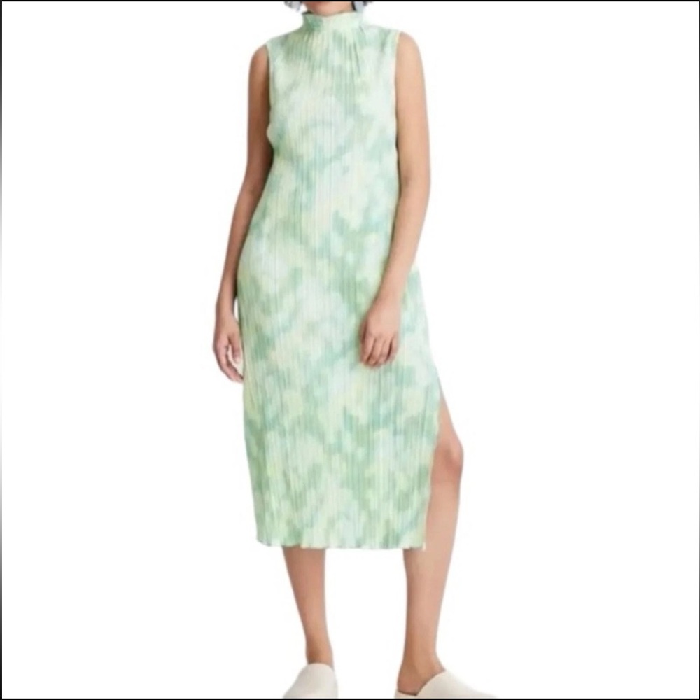 (2 for $20) Women’s future collective water color plisse dress size small NWT
